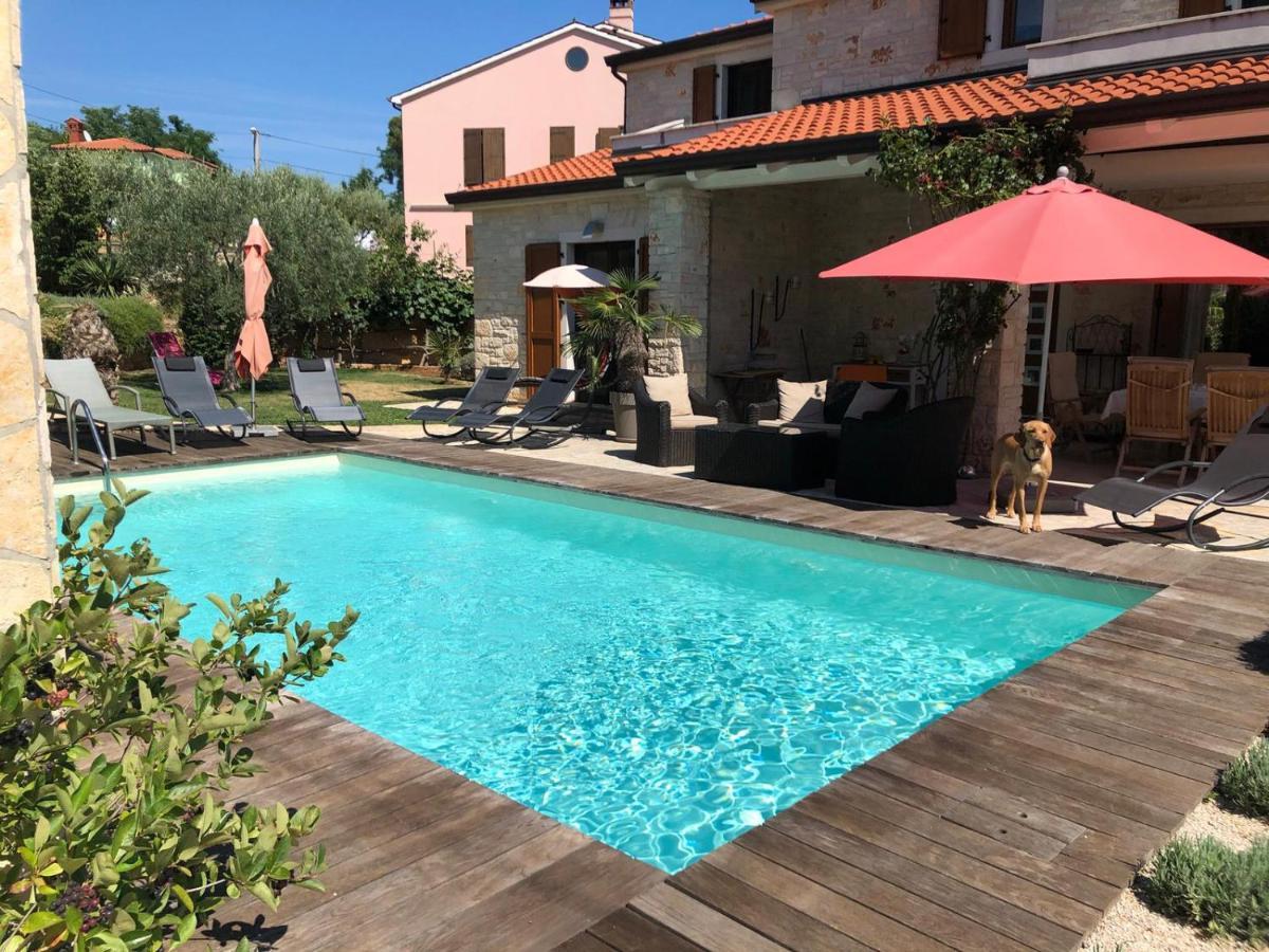 Casa Stefanie Villa Kaštelir Exterior foto